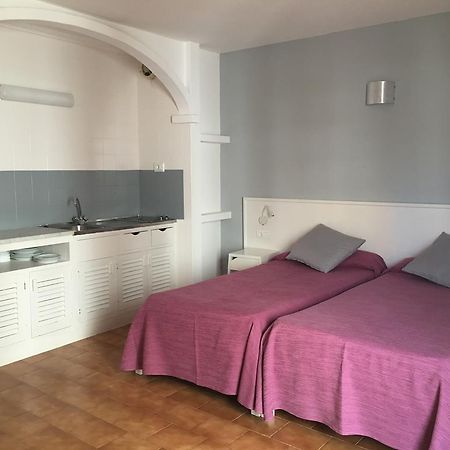 Apartamentos Orosol 2 By Typic Hotels San Antonio  Bagian luar foto