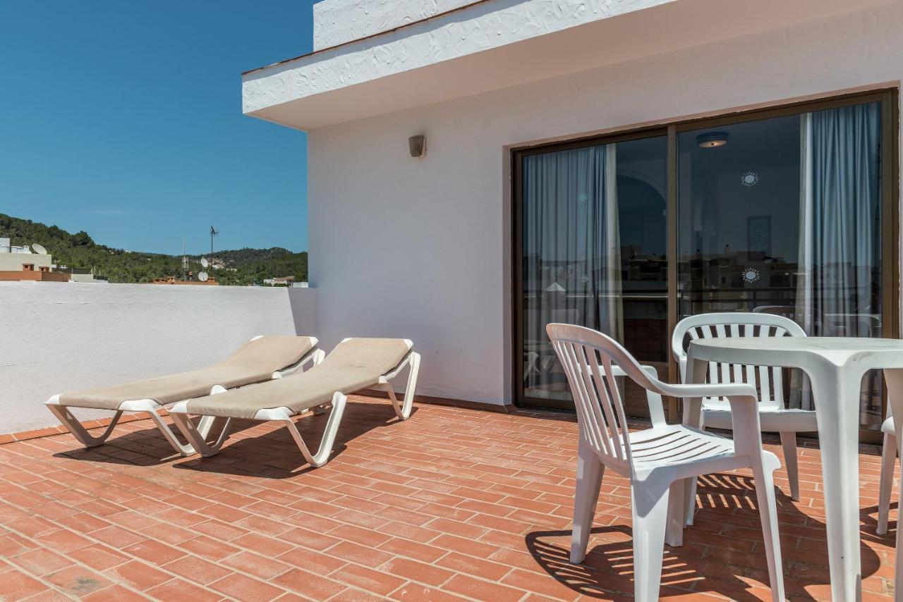 Apartamentos Orosol 2 By Typic Hotels San Antonio  Ruang foto