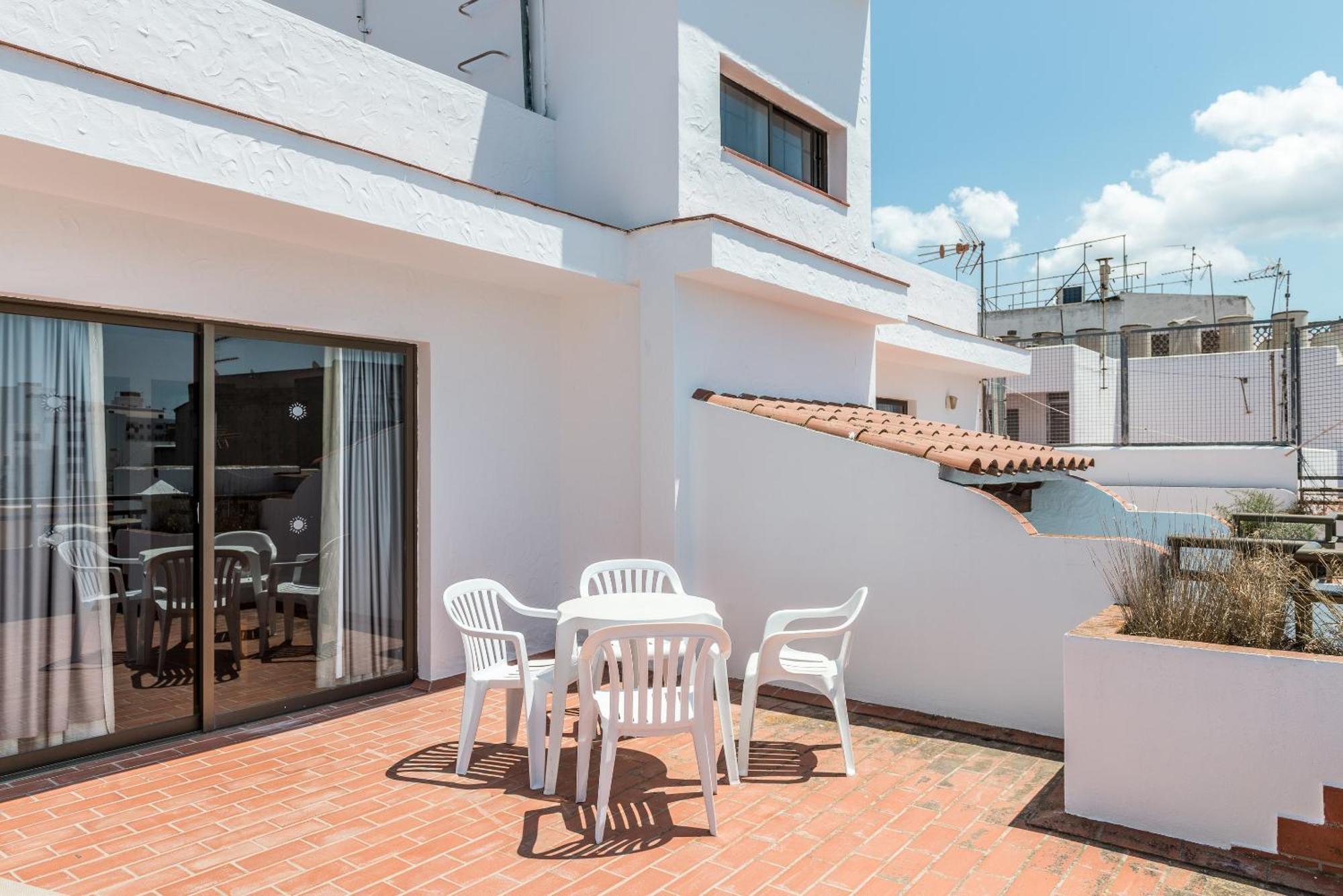 Apartamentos Orosol 2 By Typic Hotels San Antonio  Ruang foto