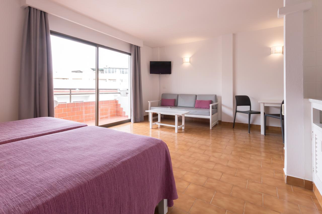 Apartamentos Orosol 2 By Typic Hotels San Antonio  Bagian luar foto