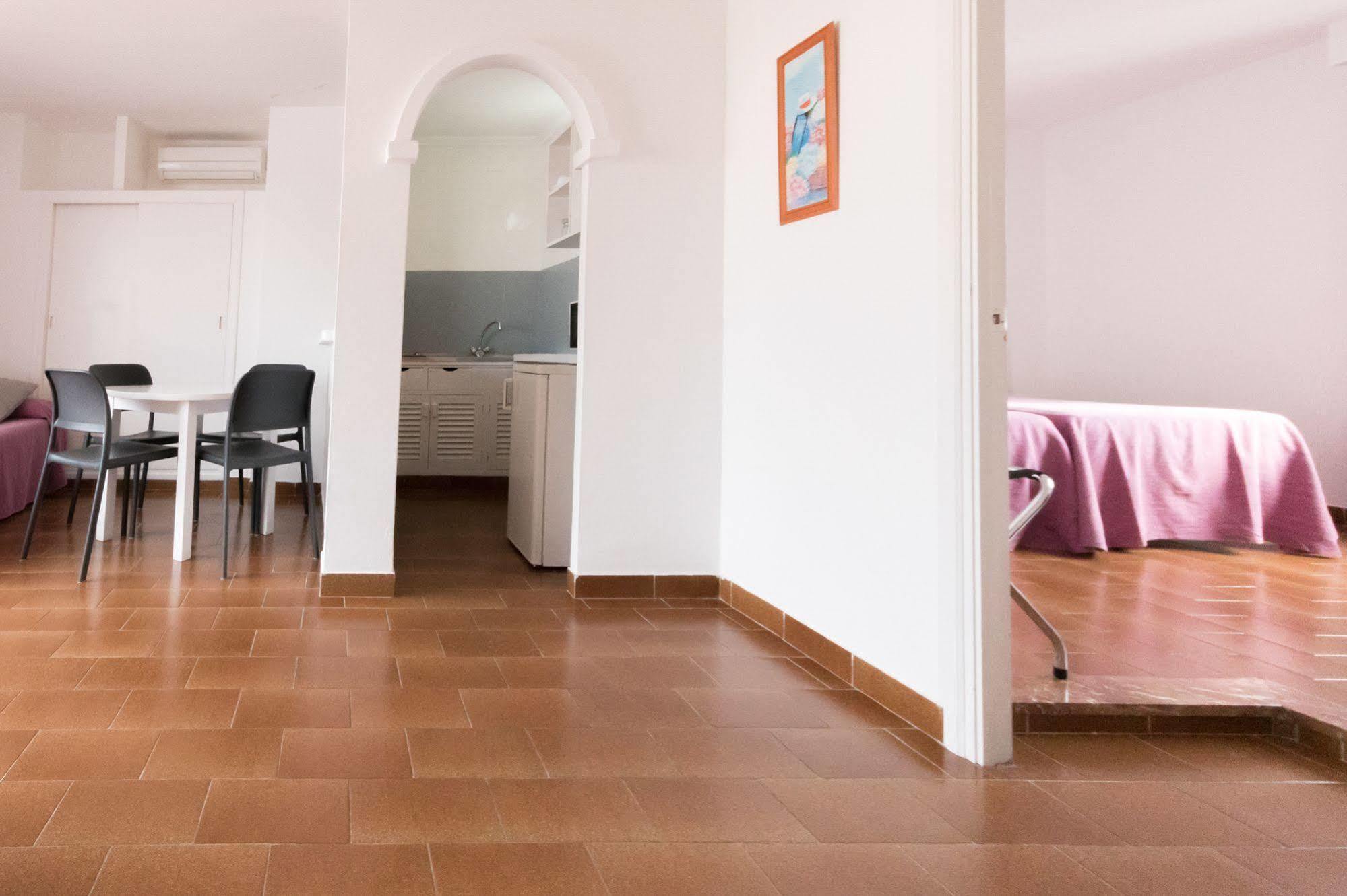 Apartamentos Orosol 2 By Typic Hotels San Antonio  Bagian luar foto