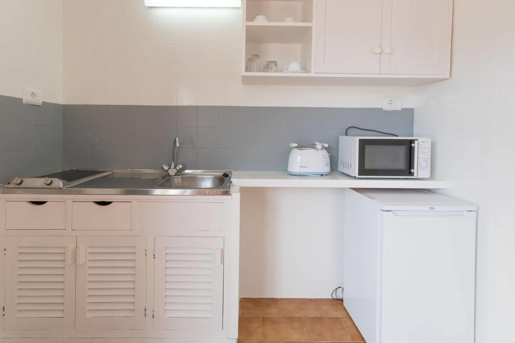 Apartamentos Orosol 2 By Typic Hotels San Antonio  Bagian luar foto